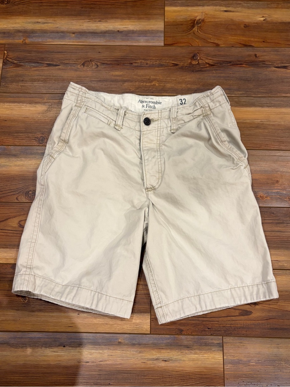 Abercrombie & Fitch Men's Khaki Shorts Button Fly Light Beige 32